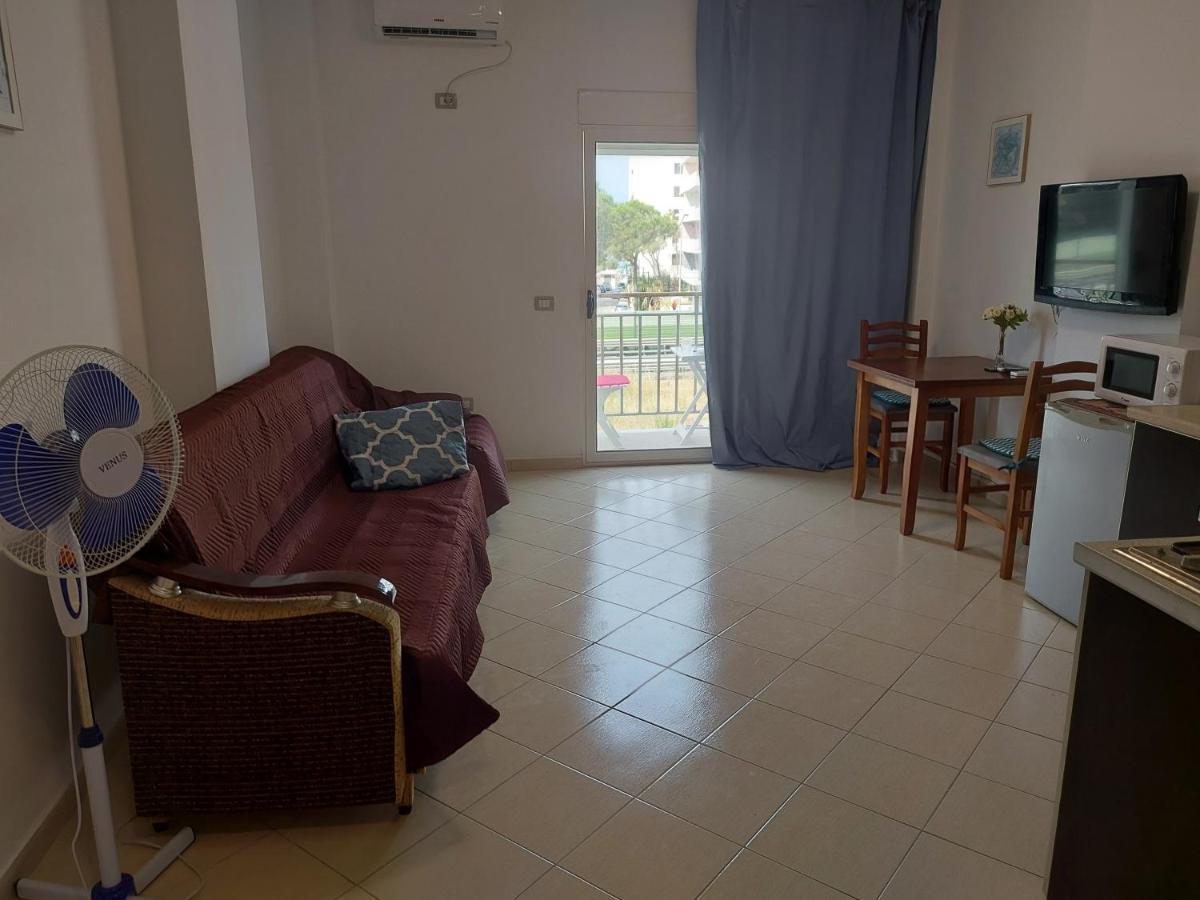 Golden Beach Apartments Durrës Extérieur photo