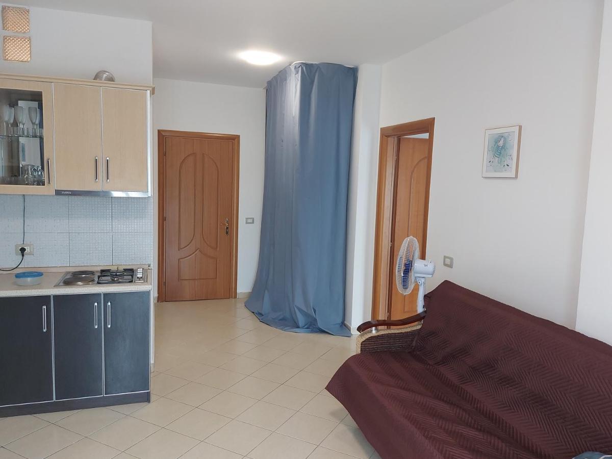 Golden Beach Apartments Durrës Extérieur photo